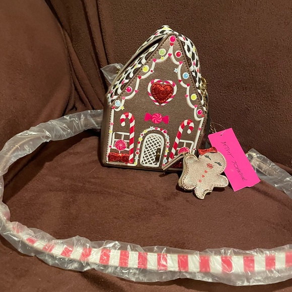 Betsey johnson gingerbread house purse new with tags - Picture 2 of 6